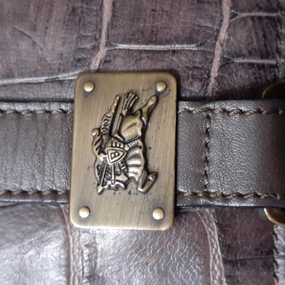 BURBERRY AUTHENTIC RARE CLUTCH - Picture 2 of 12